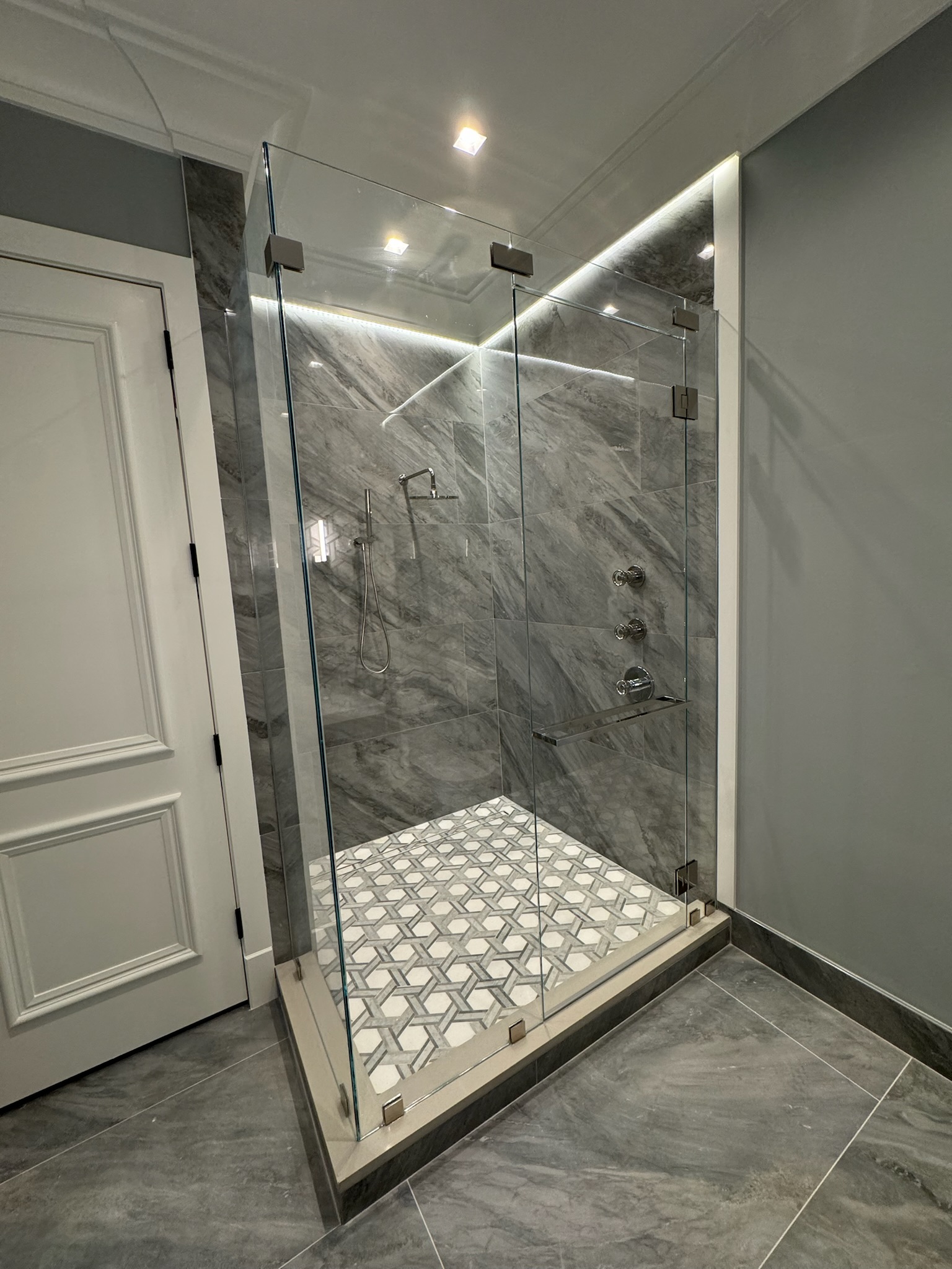 Frameless shower door installation